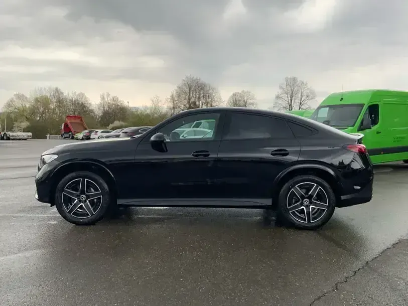 Gebraucht Mercedes GLC220 AMG 197 PS (144 kW) 2026 Schwarz SUV