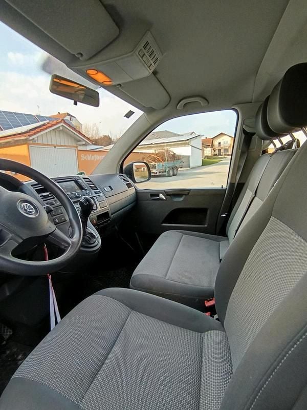 Gebraucht VW T5 Trendline 140 PS (102 kW) 2014 Schwarz Van