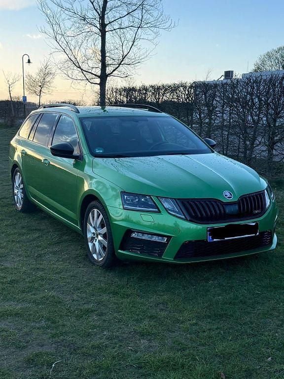 Gebraucht Skoda Octavia RS 184 PS (135 kW) 2018 Grün Kombi