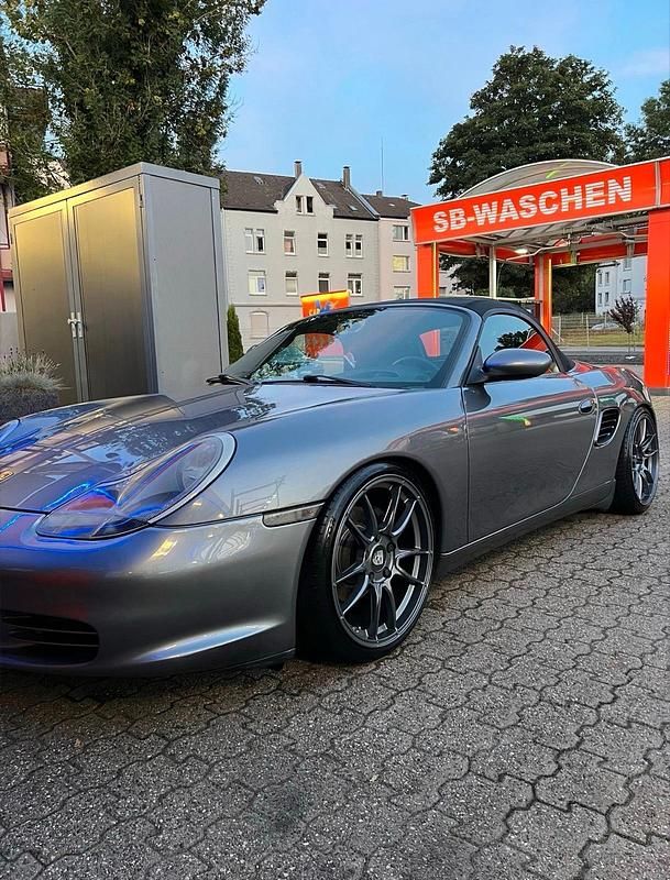 Grau Gebraucht 2004 Porsche Boxster Cabrio | 14.990 € (Teuer) - Bild 1/4