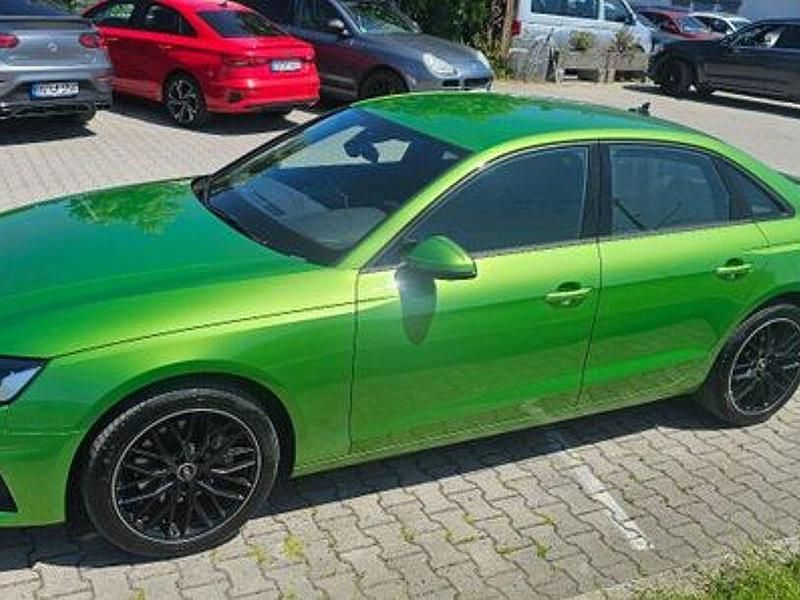 Gebraucht Audi A4 Exclusive 204 PS (150 kW) 2021 Grün Limousine