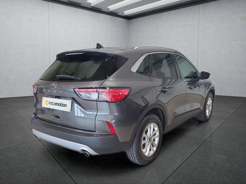 Gebraucht Ford Kuga Titanium 150 PS (110 kW) 2021 Grau SUV