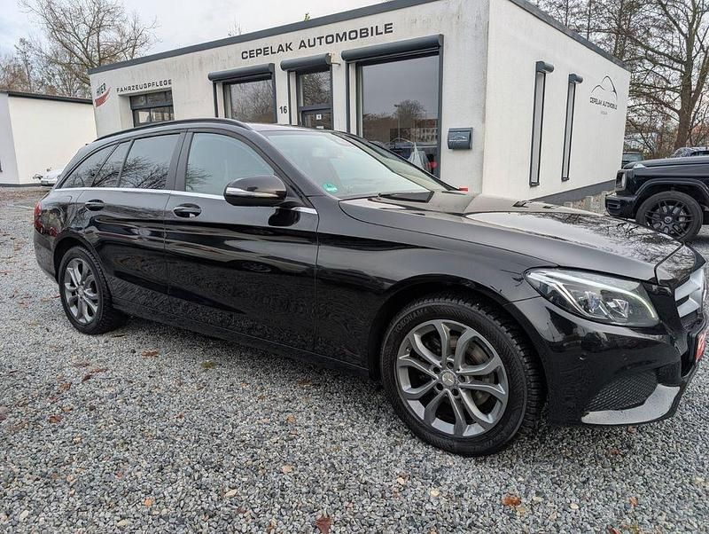 Schwarz Gebraucht 2014 Mercedes C220 Kombi | 9.990 € (Guter Preis) - Bild 1/4