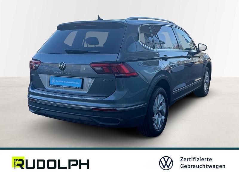 Gebraucht VW Tiguan Allspace Life 190 PS (139 kW) 2022 Grau SUV