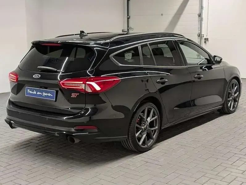 Gebraucht Ford Focus ST 280 PS (205 kW) 2019 Schwarz (iridiumschwarzmet.) Kombi