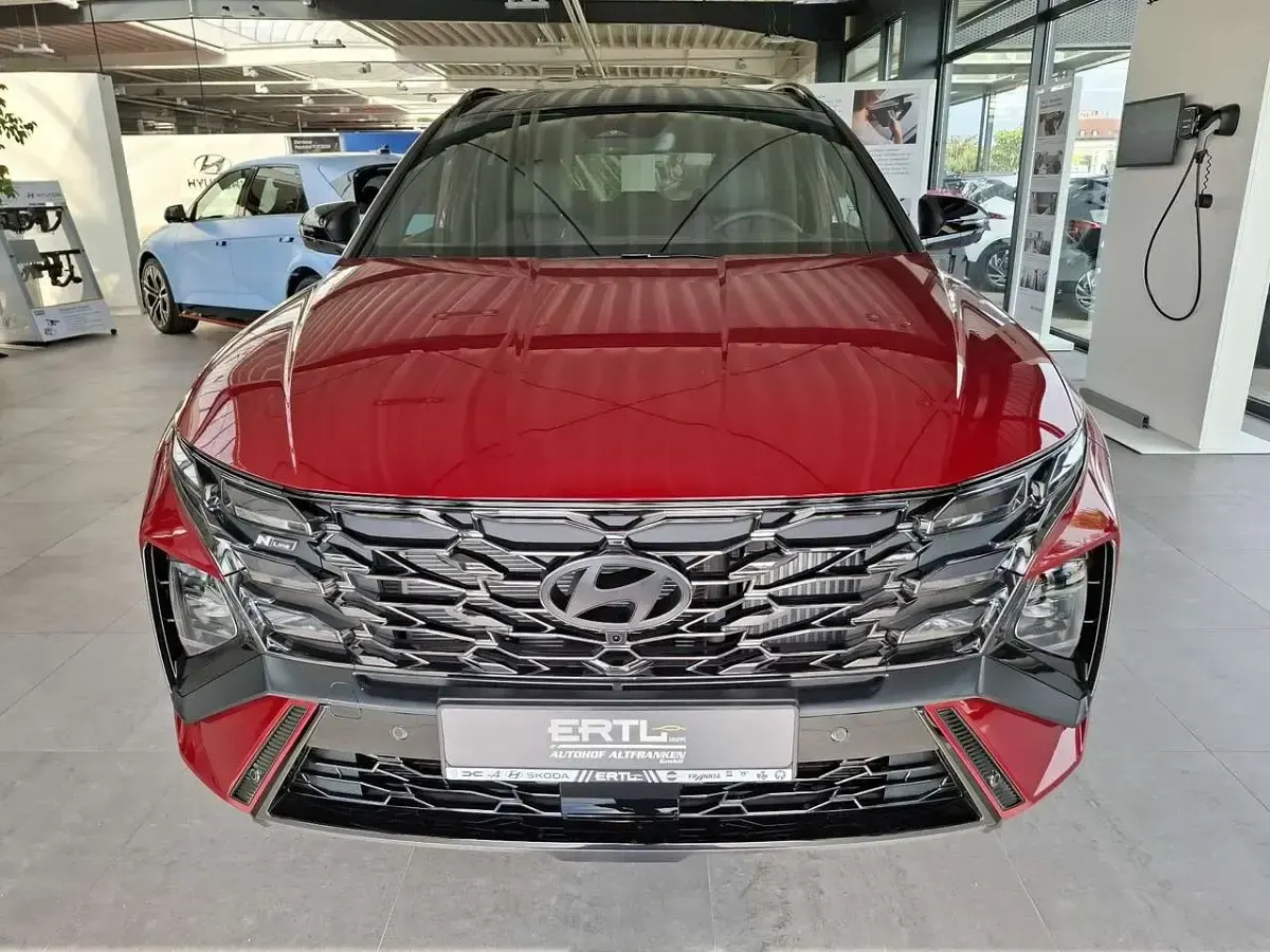 Gebraucht Hyundai Tucson N Line 160 PS (117 kW) 2025 Ultimate red / abyss black SUV