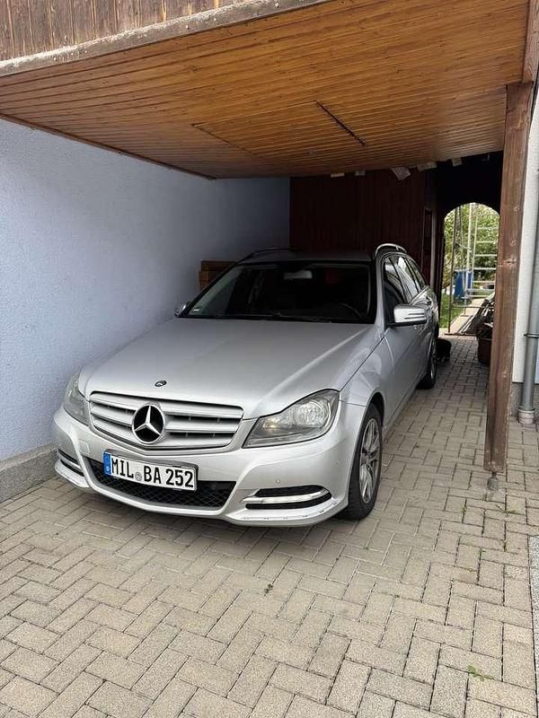 Gebraucht Mercedes C220 Edition 170 PS (125 kW) 2013 Kombi