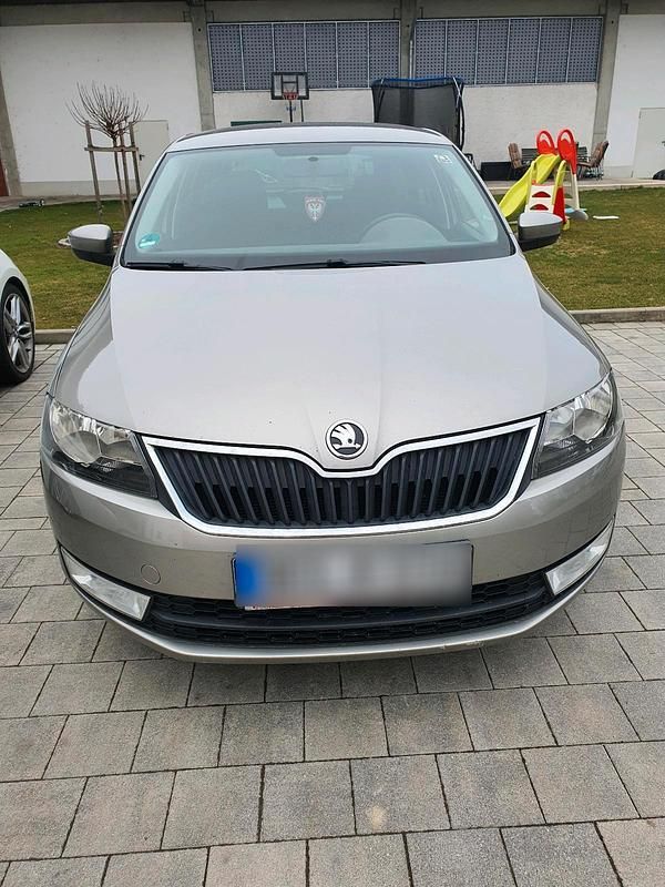 Gebraucht Skoda Rapid 105 PS (77 kW) 2014 Gold Kleinwagen