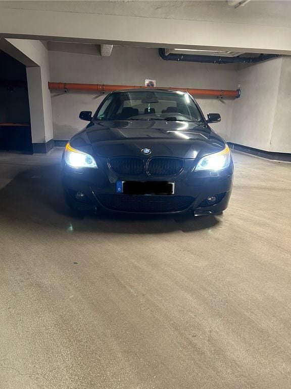 Gebraucht BMW 523 M Sport 177 PS (130 kW) 2005 Schwarz Limousine