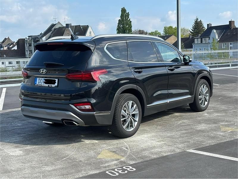Schwarz Gebraucht 2019 Hyundai Santa Fe SUV | 25.000 € (Teuer) - Bild 1/4