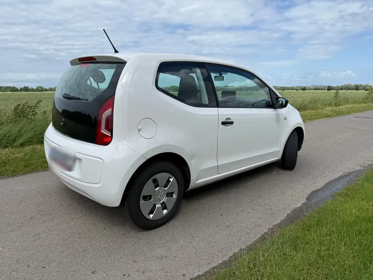 Gebraucht VW up! 60 PS (44 kW) 2016 Weiß Kleinwagen