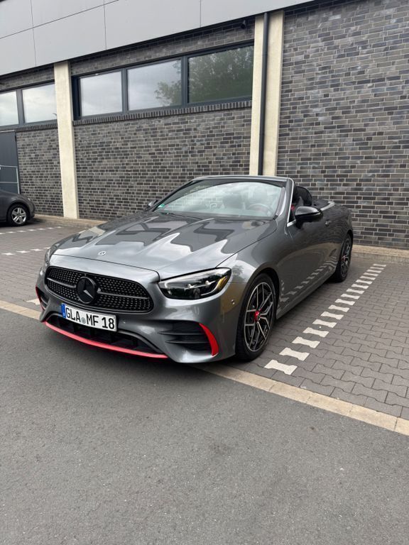 Grau Gebraucht 2020 Mercedes E200 AMG Cabrio | 41.000 € (Fairer Preis) - Bild 1/4