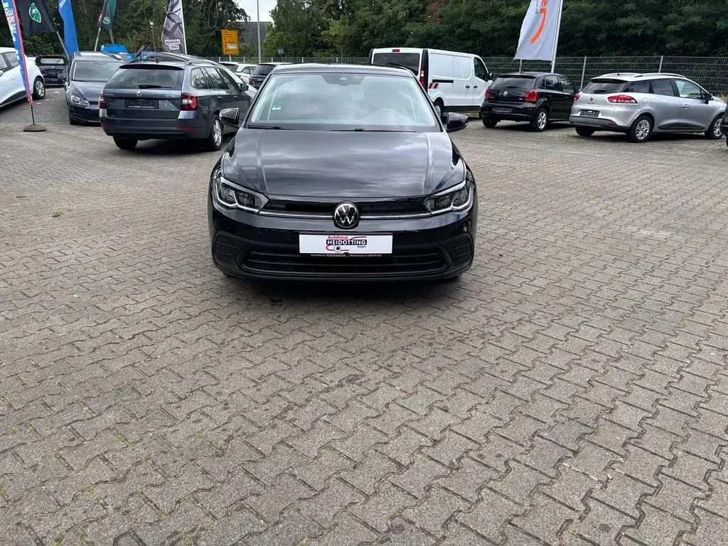 Gebraucht VW Polo Life 80 PS (58 kW) 2023 Schwarz Kleinwagen