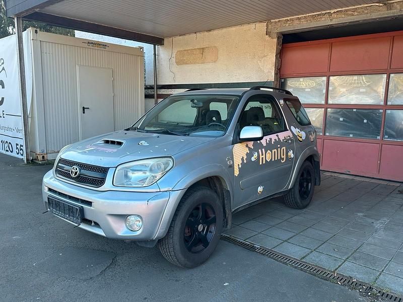 Gebraucht Toyota RAV4 116 PS (85 kW) 2005 Silber SUV