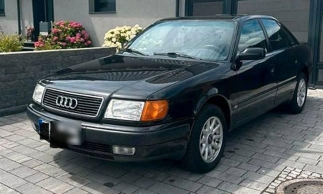 Braun Gebraucht 1991 Audi 100 Limousine | 13.500 € - Bild 1/4