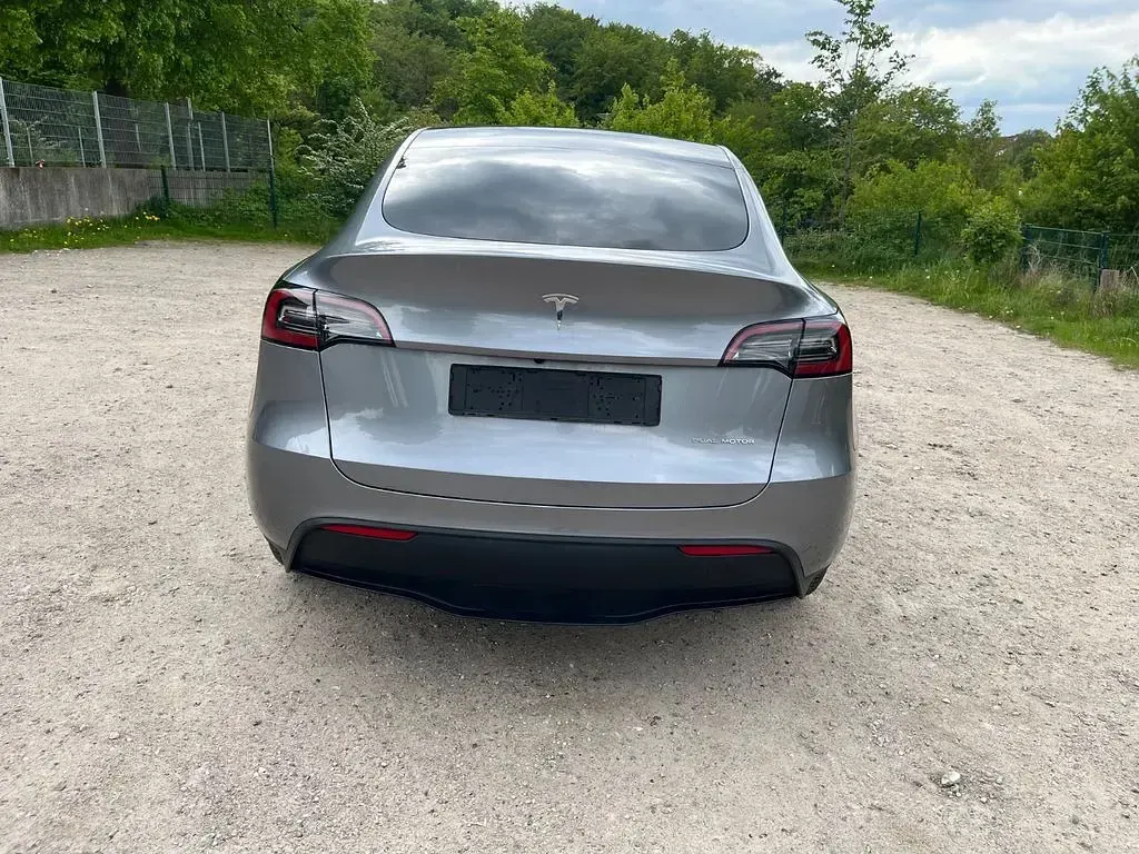 Occasion Tesla Model Y 378 kW (514 ch) 2024 Gris SUV