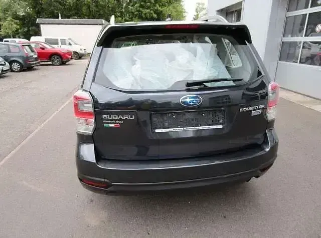 Occasion Subaru Forester Exclusive+ 147 ch (108 kW) 2017 Gris SUV