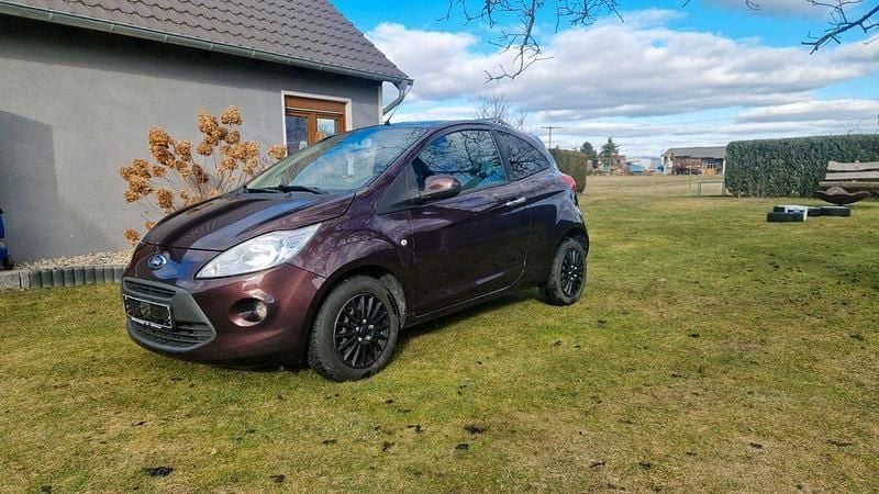 Gebraucht Ford Ka Titanium 69 PS (50 kW) 2011 Andere farben Kleinwagen