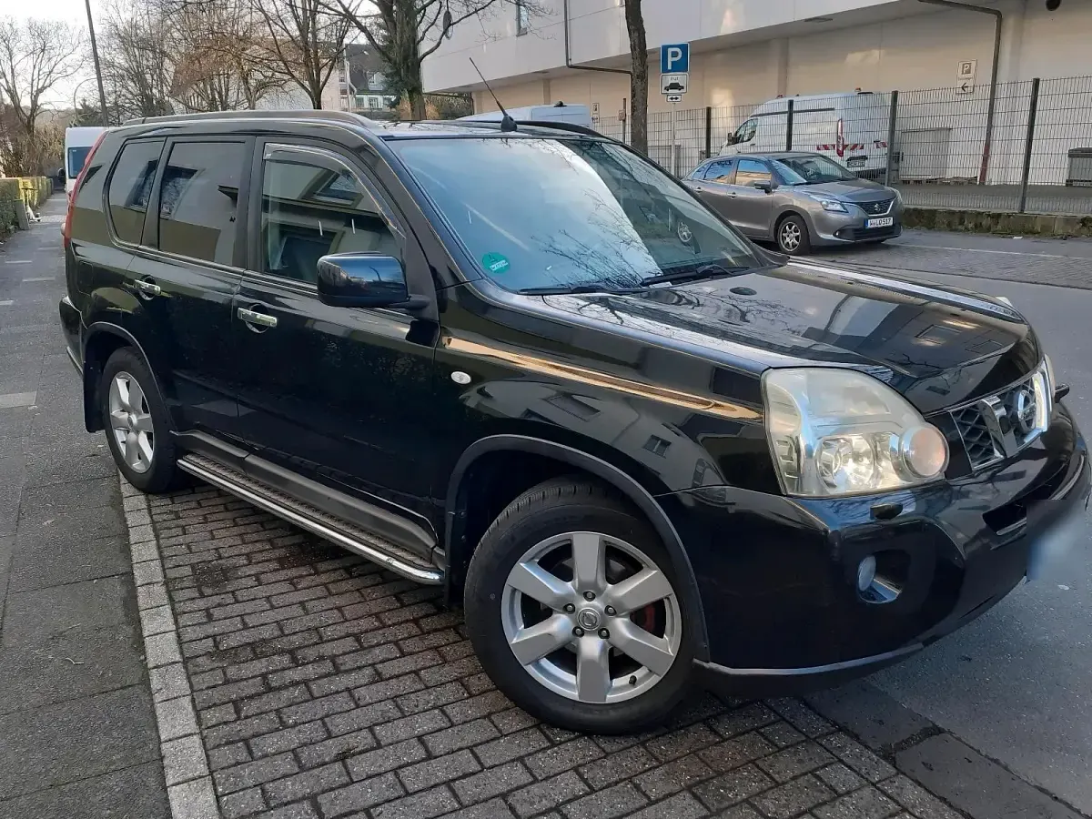 Gebraucht Nissan X-Trail 160 PS (117 kW) 2009 Schwarz SUV