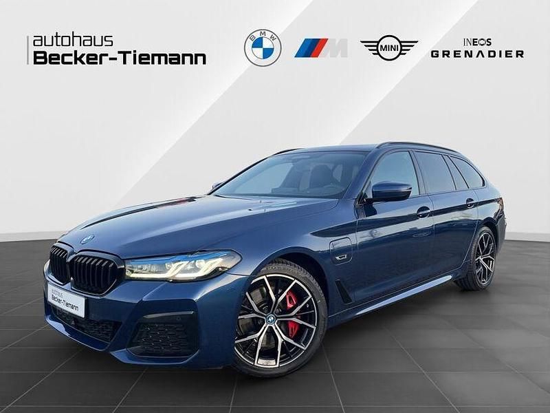 Gebraucht BMW 530e Performance 292 PS (214 kW) 2022 Phytonicblau Kombi