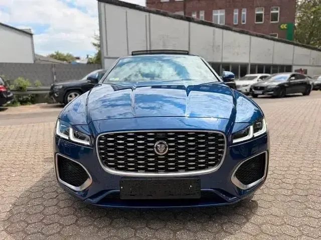 Gebraucht Jaguar XF R-Dynamic 204 PS (150 kW) 2021 Blau Limousine