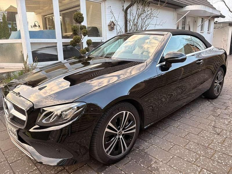 Gebraucht Mercedes E400 Avantgarde 340 PS (250 kW) 2019 Schwarz Cabrio
