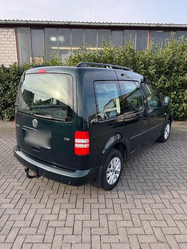 Gebraucht VW Caddy Comfortline 105 PS (77 kW) 2012 Grün Van / Kleinbus