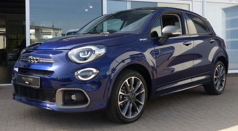 Blau Gebraucht 2024 Fiat 500X Dolcevita SUV | 23.300 € (Teuer) - Bild 1/4