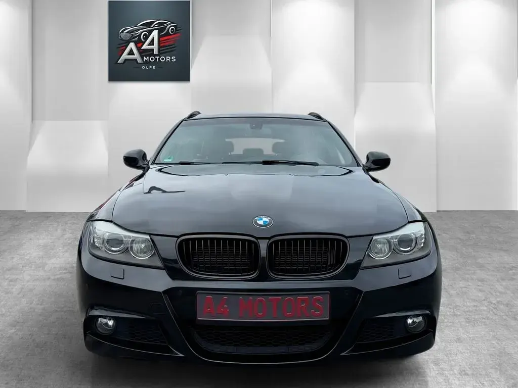 Gebraucht BMW 330 M Sport 272 PS (200 kW) 2011 Schwarz Kombi