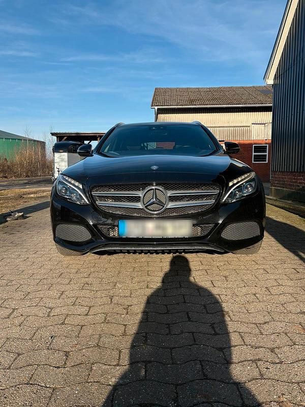 Gebraucht Mercedes C350e 210 PS (154 kW) 2017 Schwarz Kombi