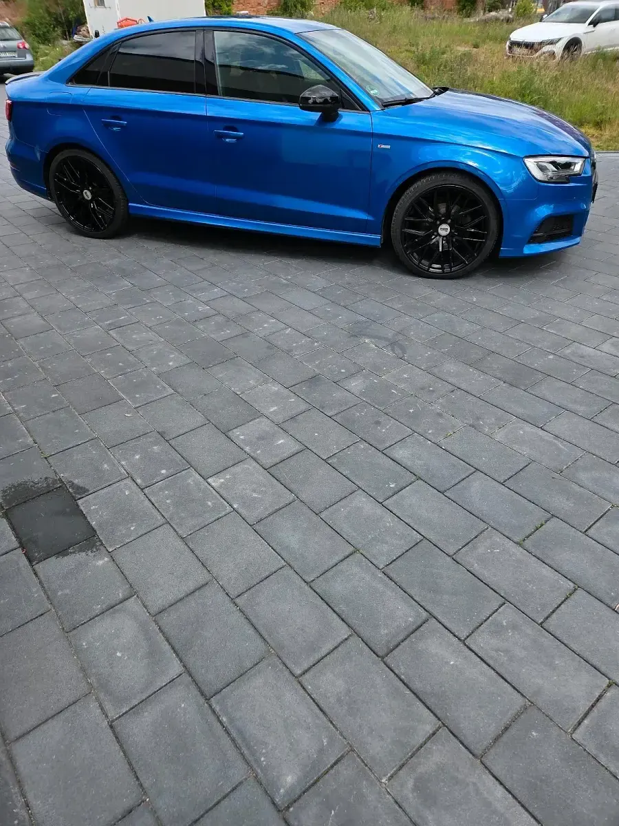 Gebraucht Audi A3 S-Line 150 PS (110 kW) 2018 Blau Limousine