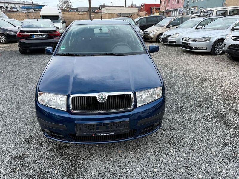 Blau Gebraucht 2006 Skoda Fabia Ambiente Kleinwagen | 3.990 € (Teuer) - Bild 1/4