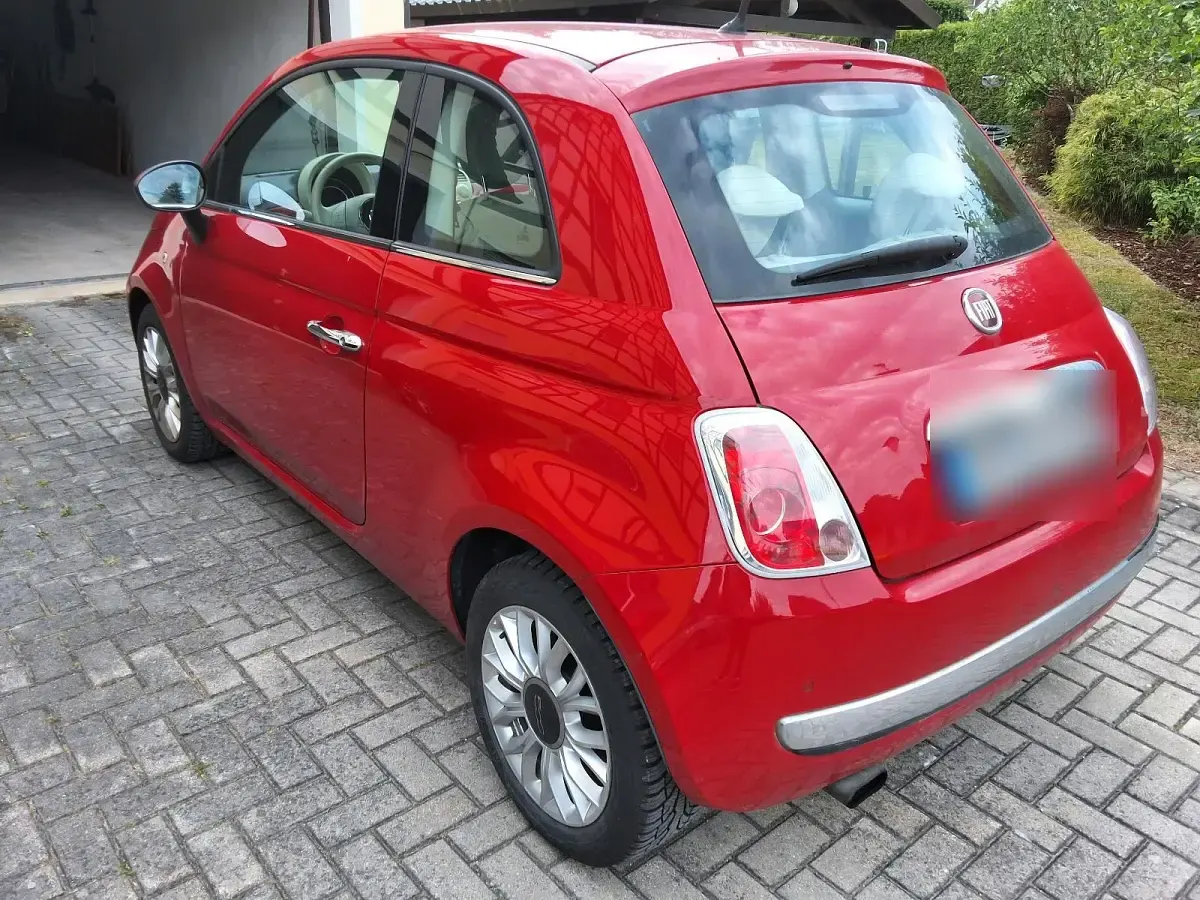 Gebraucht Fiat 500 86 PS (63 kW) 2015 Rot Kleinwagen