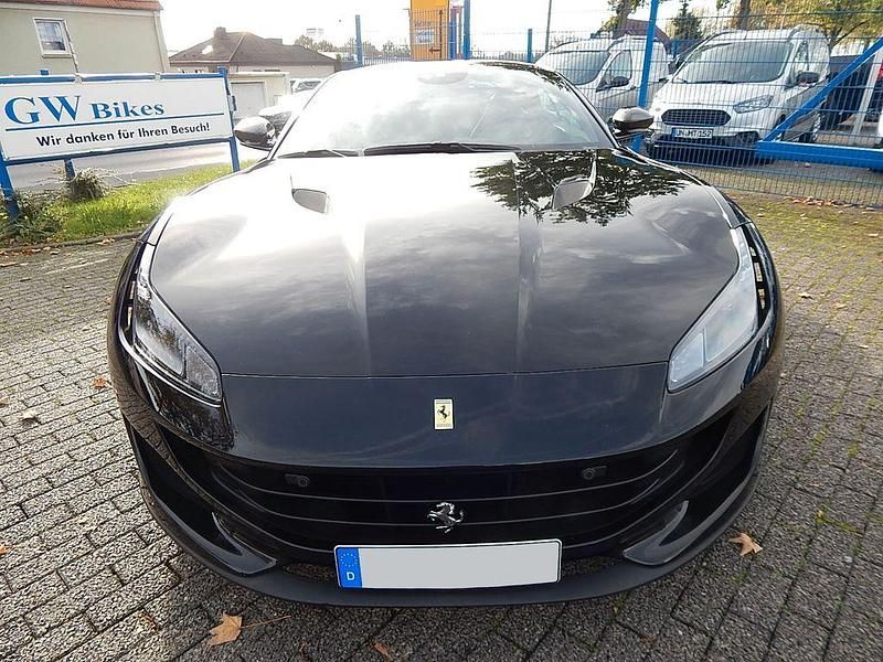 Gebraucht Ferrari Portofino 600 PS (441 kW) 2020 Schwarz Cabrio