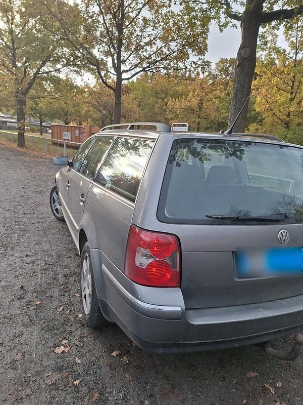 Usata VW Passat 150 CV (110 kW) 2003 Argento Station wagon