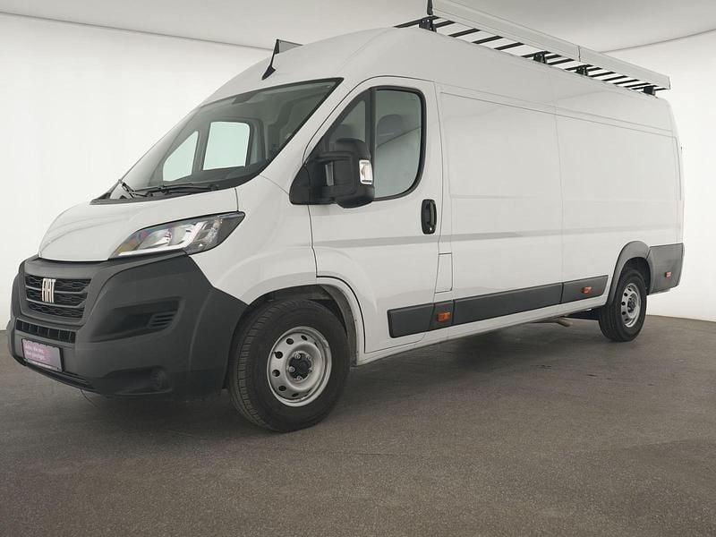 Weiß Gebraucht 2023 Fiat Ducato Van | 26.195 € (Guter Preis) - Bild 1/4