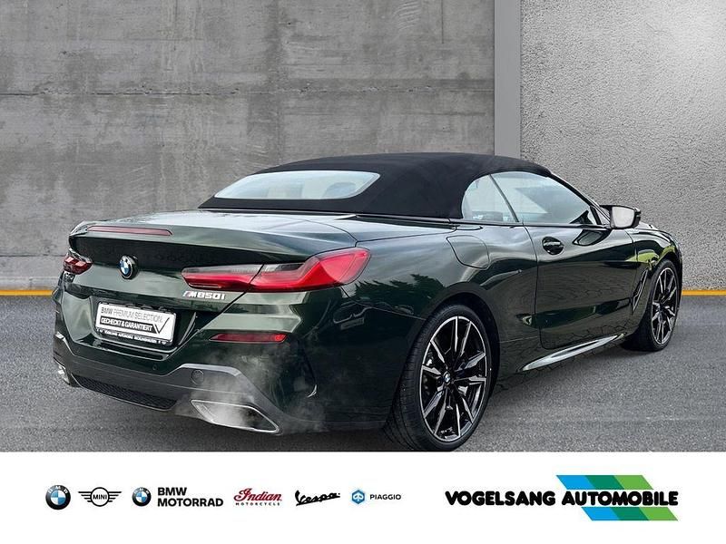 Gebraucht BMW M850 Performance 530 PS (389 kW) 2025 Sanremo green metallic Coupé