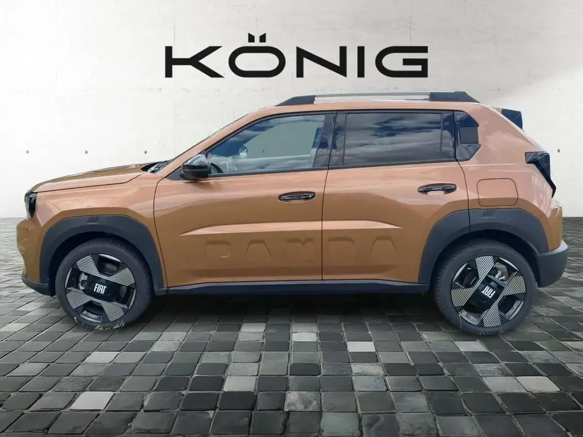 Gebraucht Fiat Grande Panda La Prima 83 kW (113 PS) 2025 Luna bronze Kleinwagen