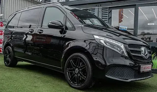 Gebraucht Mercedes V300 Edition 239 PS (175 kW) 2019 Schwarz Van / Kleinbus