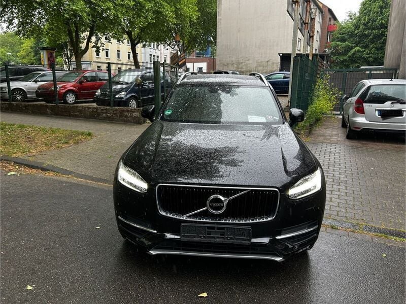 Schwarz Gebraucht 2016 Volvo XC90 Momentum SUV | 17.900 € - Bild 1/4