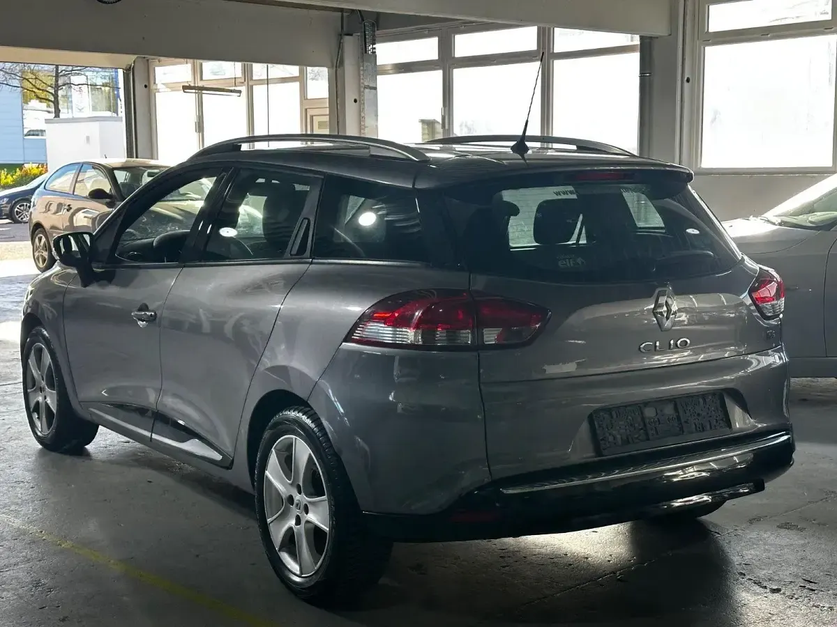 Gebraucht Renault Clio GrandTour Dynamique 90 PS (66 kW) 2014 Grau Kombi