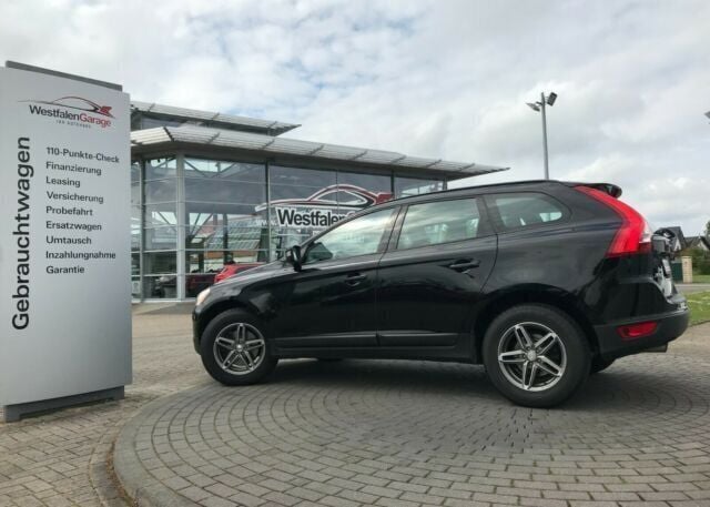 Gebraucht Volvo XC60 Kinetic 163 PS (119 kW) 2012 Schwarz SUV