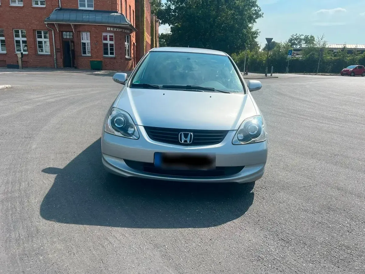 Gebraucht Honda Civic 90 PS (66 kW) 2004 Silber Limousine
