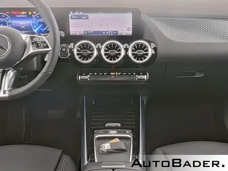 Gebraucht Mercedes EQA250+ Advanced 139 kW (190 PS) 2025 Schwarz SUV