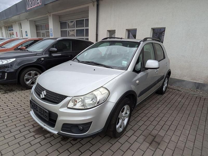 Gebraucht 2012 Suzuki SX4 Style SUV | 2.799 € (Guter Preis) - Bild 1/4