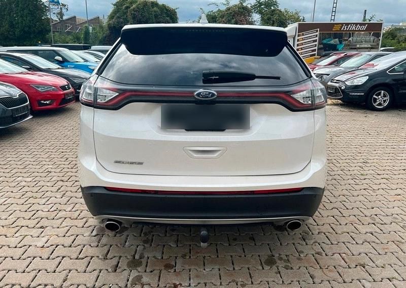 Gebraucht Ford Edge Titanium 211 PS (155 kW) 2016 Weiß SUV