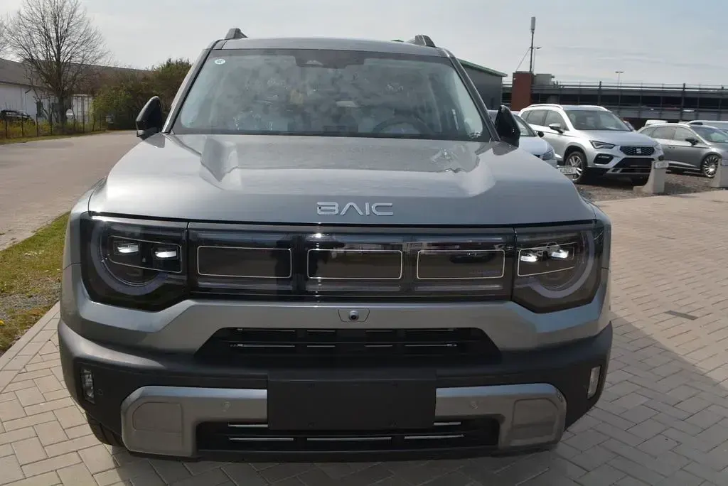 Neu Baic BJ30 280 PS (205 kW) 2026 Grau SUV