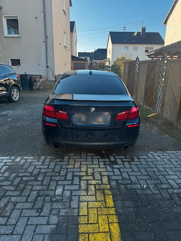 Gebraucht BMW 535 M Sport 313 PS (230 kW) 2013 Schwarz Limousine