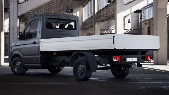 Neu MAN TGE 177 PS (130 kW) 2025 Indiumgrau metallic indiumgrau metallic Van