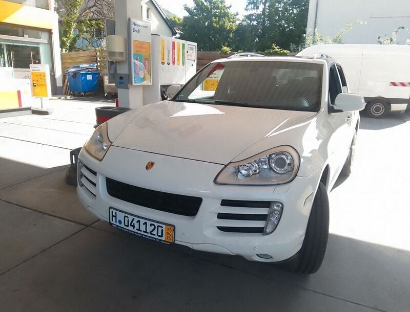 Weiß Gebraucht 2009 Porsche Cayenne S SUV | 14.390 € (Fairer Preis) - Bild 1/4